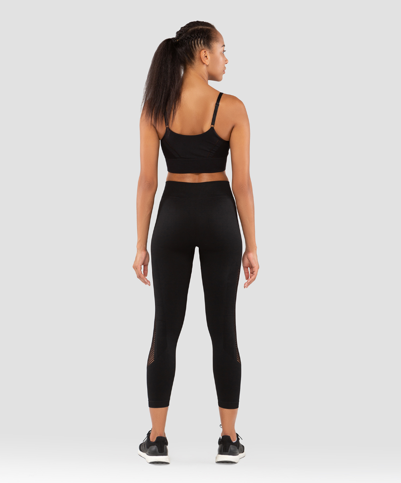 Женский бра-топ Essential Knit black FA-WB-0202-BLK, черный